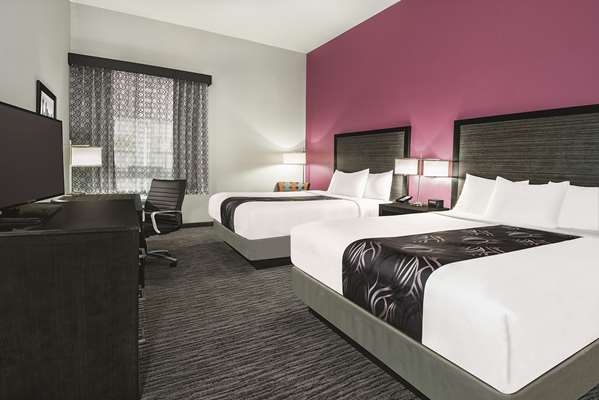  - La Quinta Inn & Suites North Grand Prairie - I-30, Exit 34