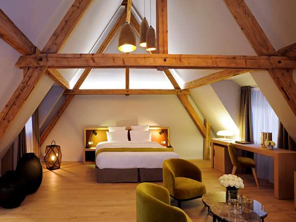 BOAM SUITE, 1 King Size bed or 2 single size beds and terrace with a view of the vineyards