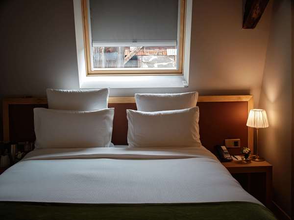 Classic room with 1 single bed