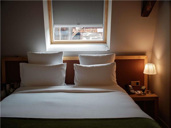 Classic room with 1 single bed