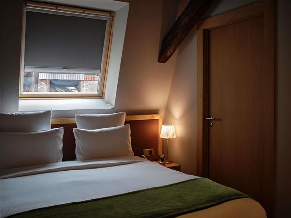 Classic room with 1 single bed