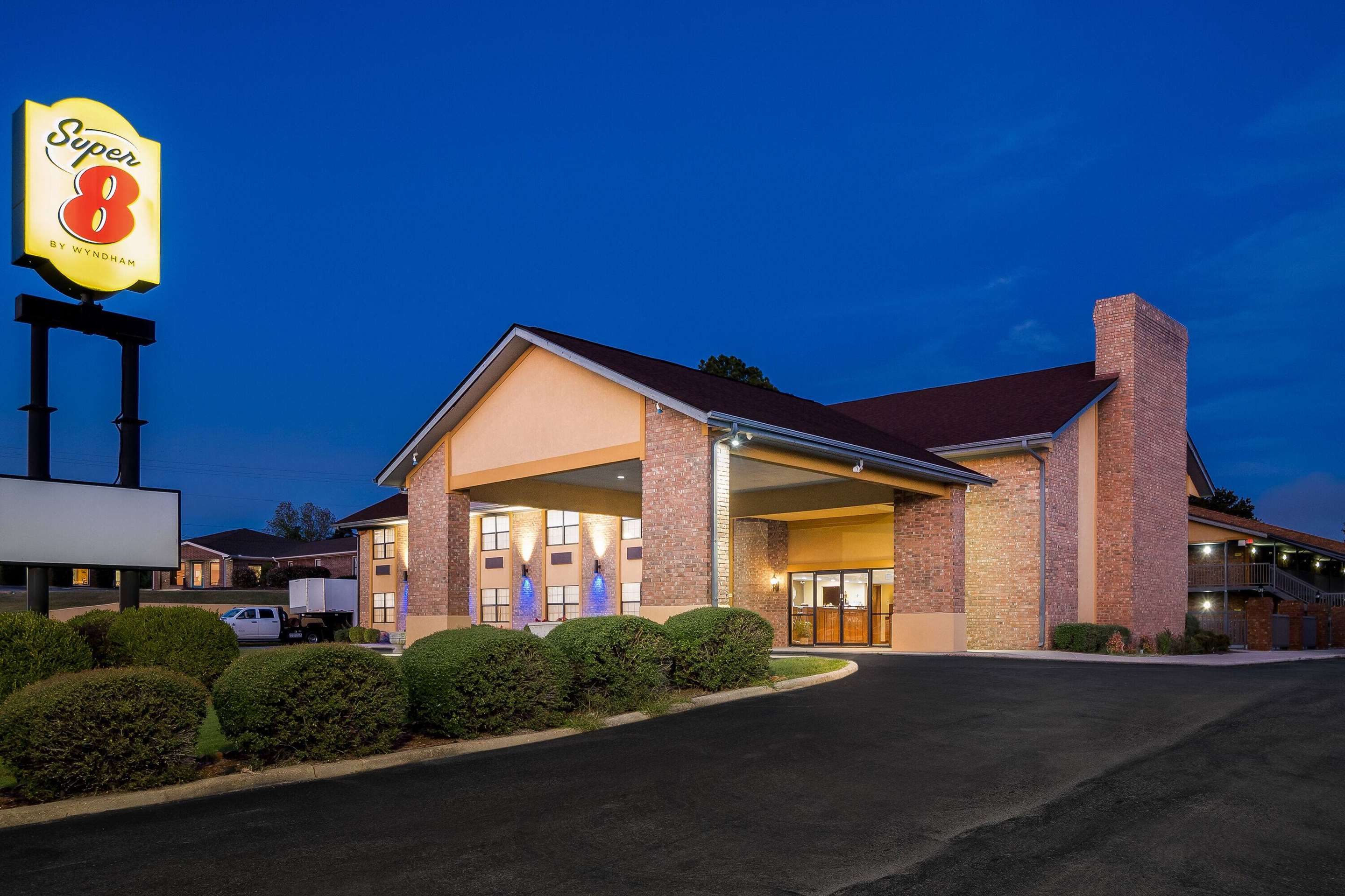 Exterior | Super 8 by Wyndham Paragould