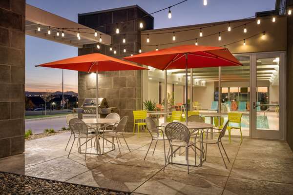 Home2 Suites by Hilton Gillette 10