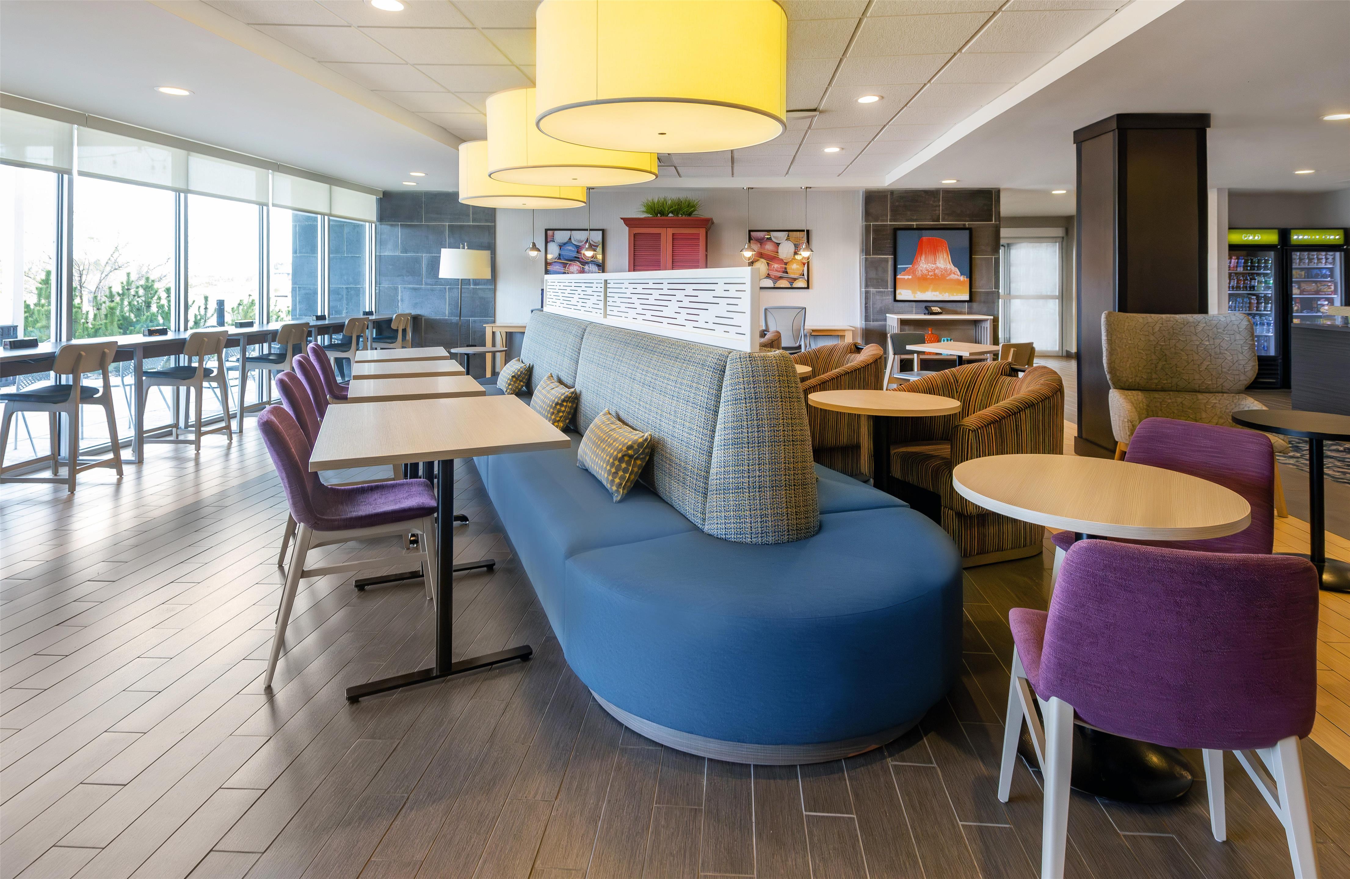 Lobby | Home2 Suites by Hilton Gillette