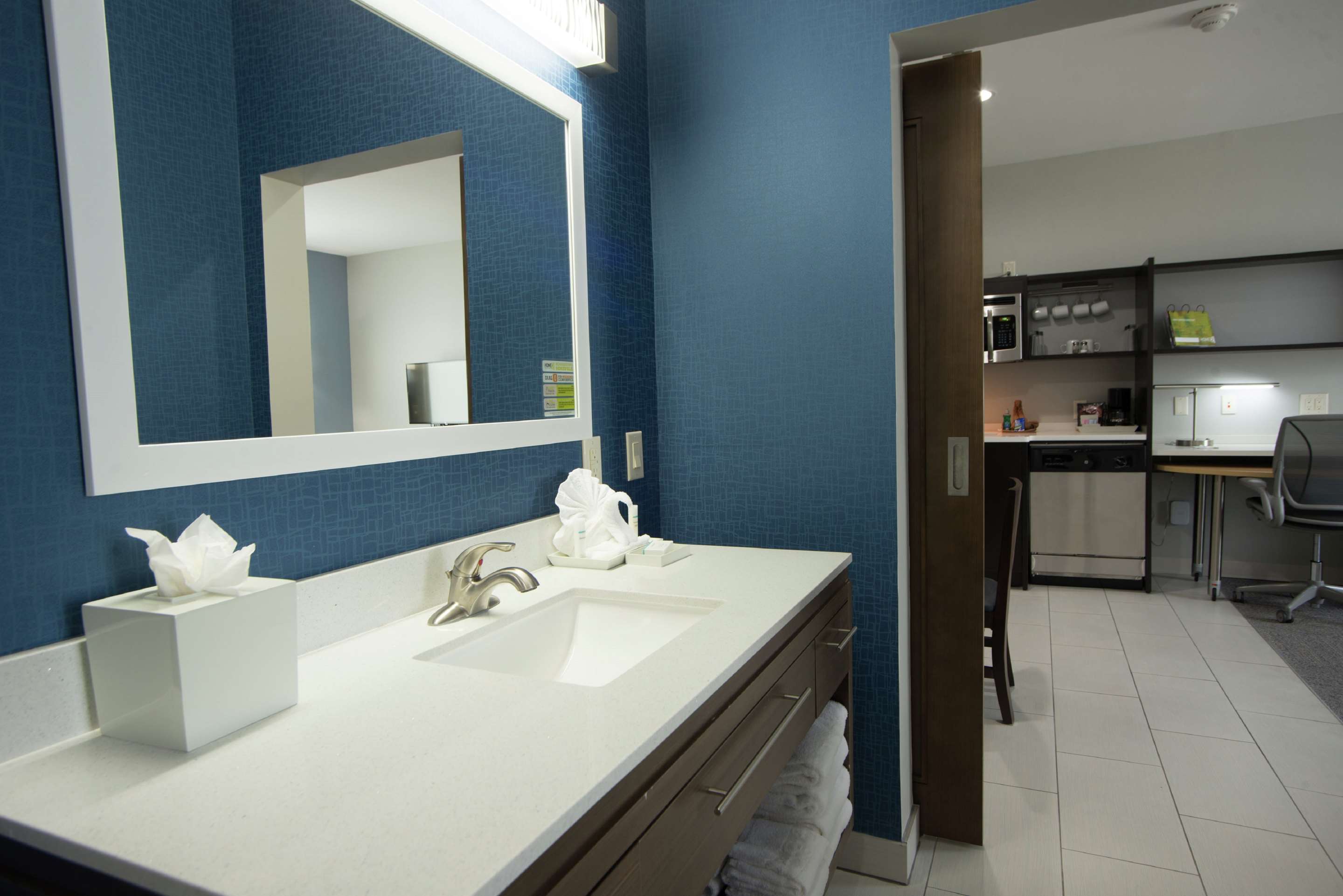 Guest room