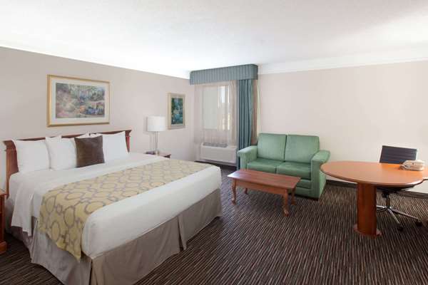 Suite - Baymont Inn & Suites Texarkana - I-30, Exit 223