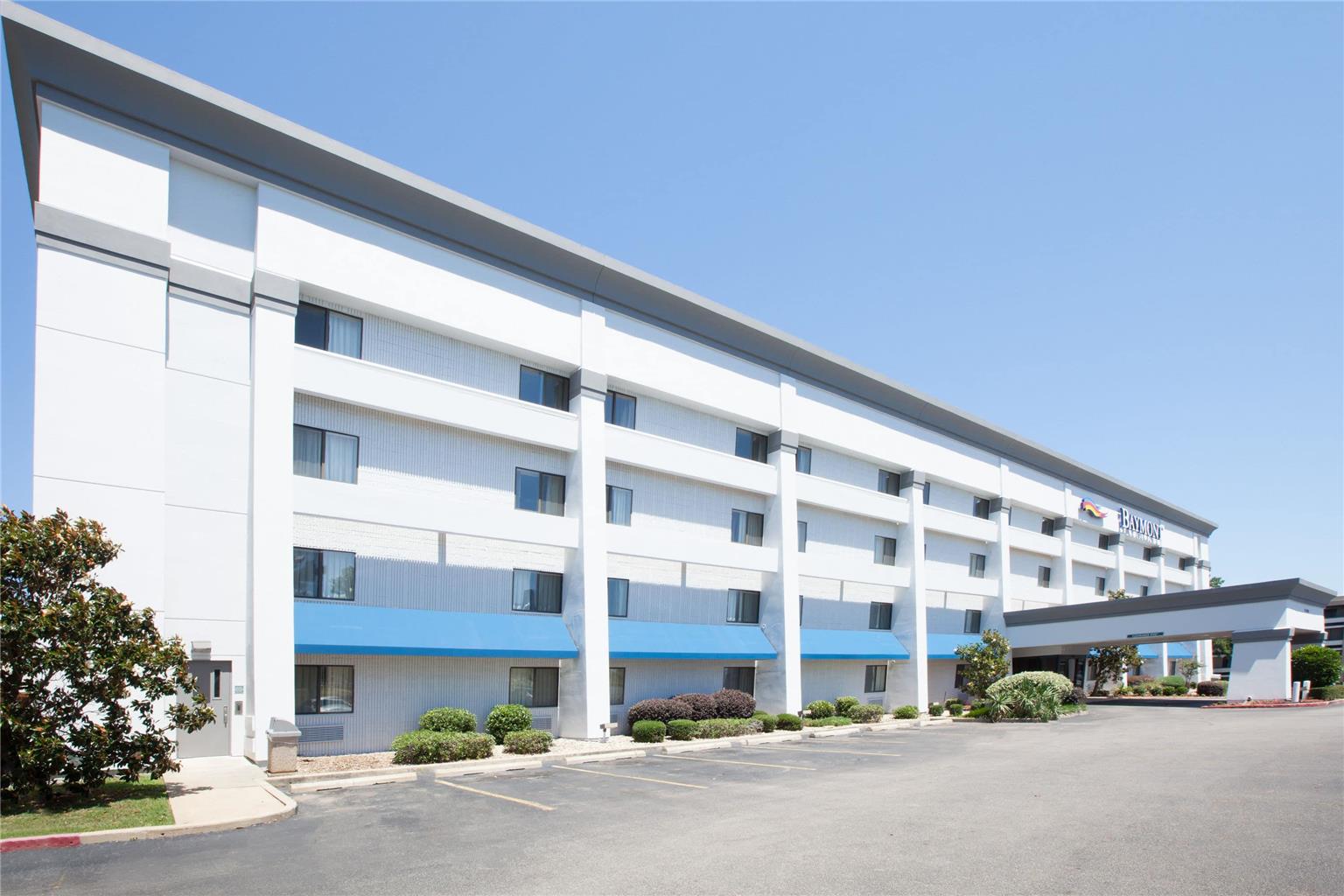 Baymont Inn & Suites Texarkana