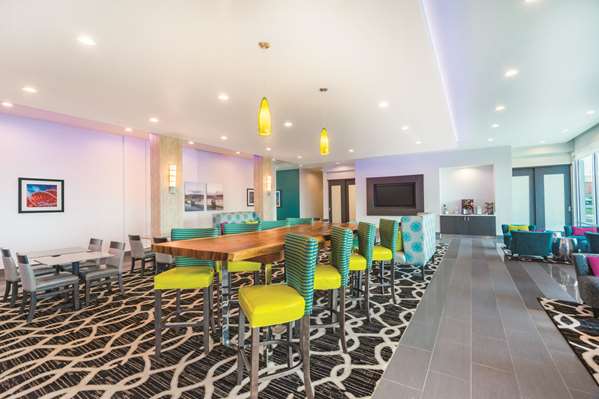  - La Quinta Inn & Suites Cleveland - I-75, Exit 25