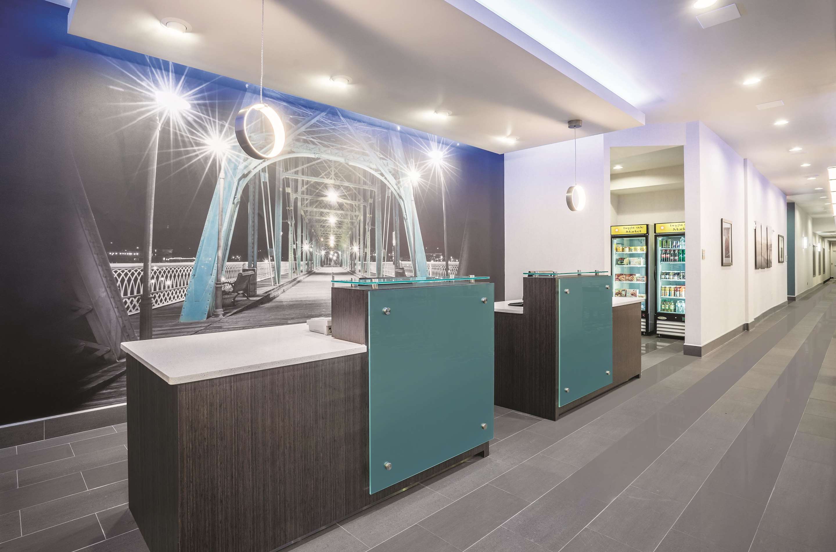 Lobby | La Quinta Inn & Suites by Wyndham Cleveland TN
