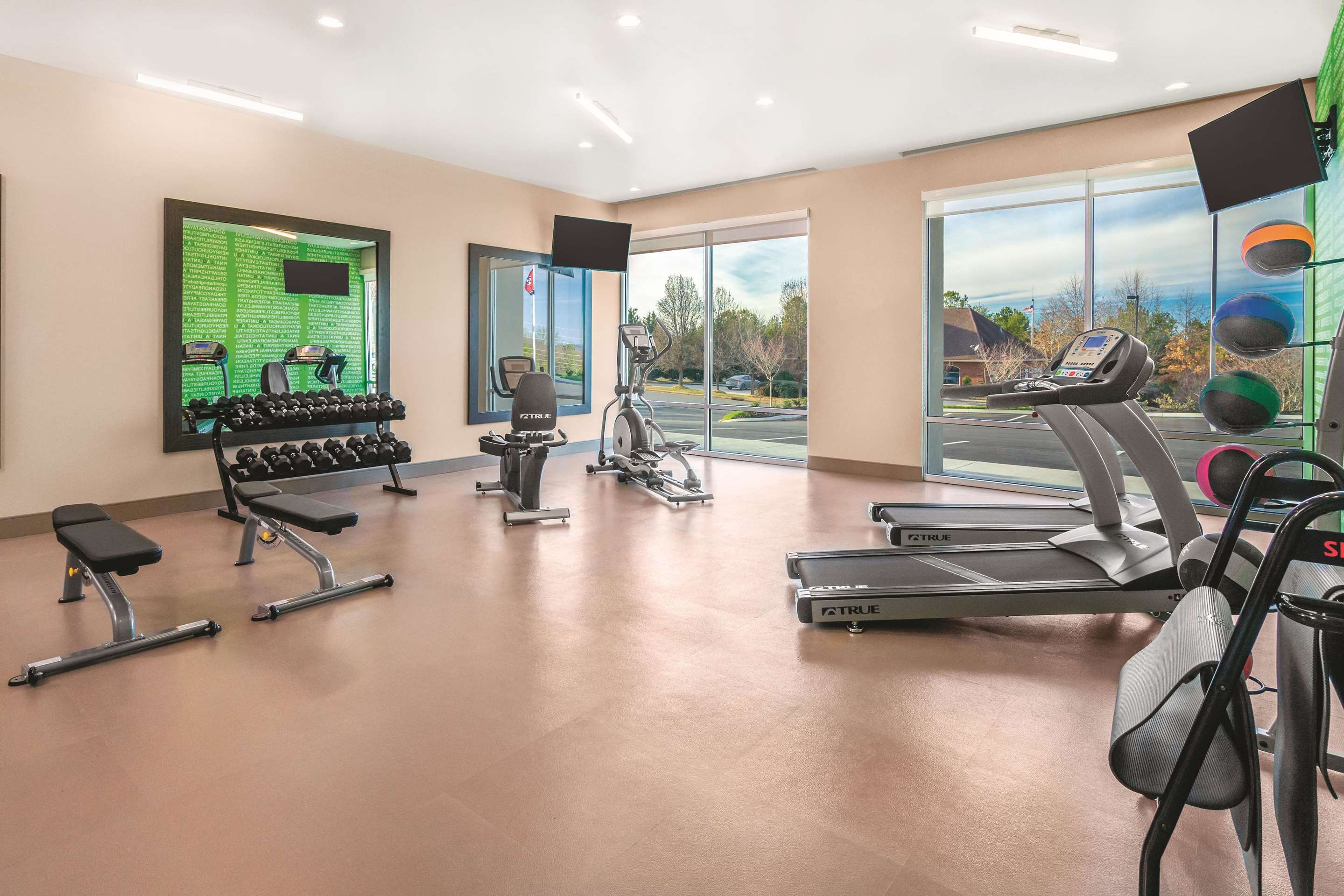 Health club | La Quinta Inn & Suites by Wyndham Cleveland TN