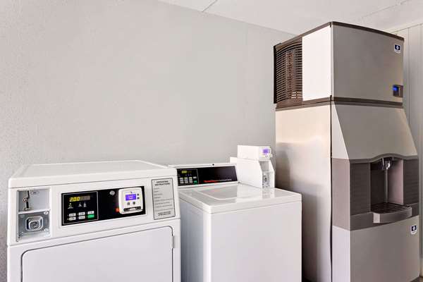 Amenities - Baymont Inn & Suites Orange Park Jacksonville - I-295, Exit 12