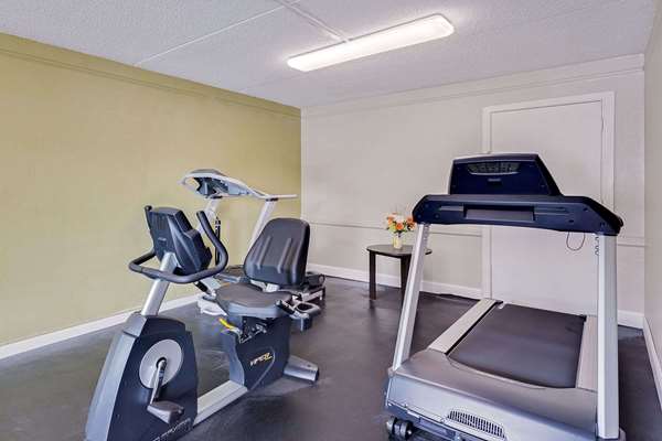 Fitness/ Exercise Room - Baymont Inn & Suites Orange Park Jacksonville - I-295, Exit 12