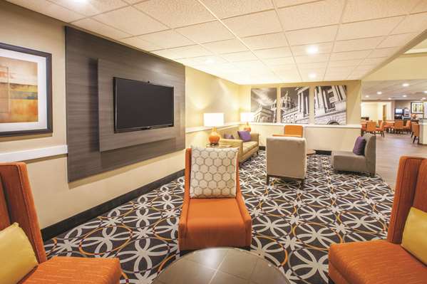  - La Quinta Inn & Suites Mechanicsburg