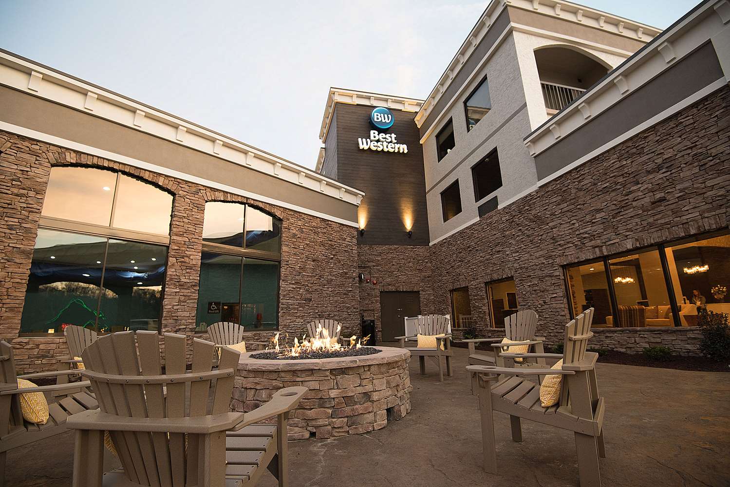 Best Western Sevierville Kodak Inn, TN See Discounts