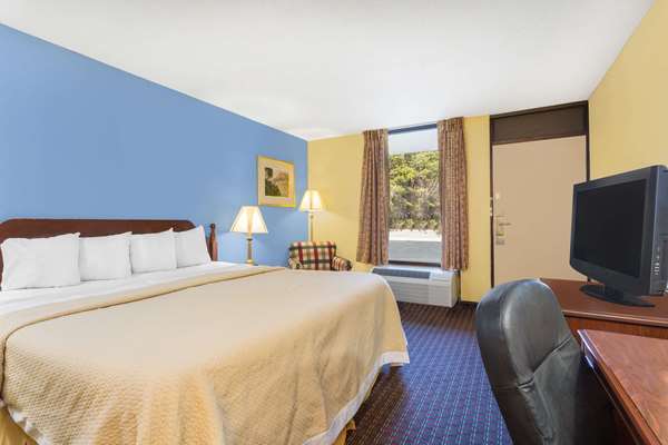  - Days Inn Mocksville - I-40, Exit 170