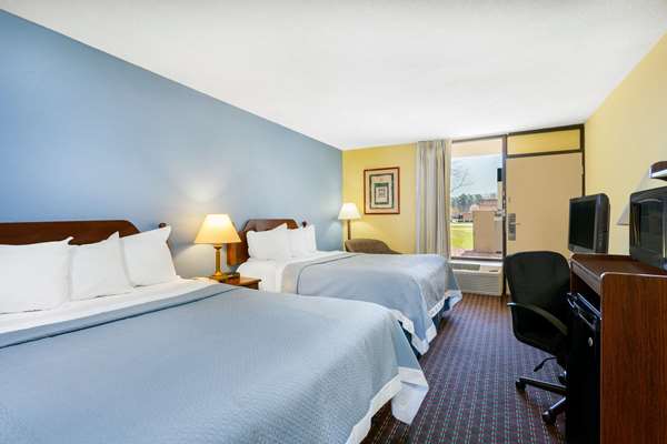  - Days Inn Mocksville - I-40, Exit 170