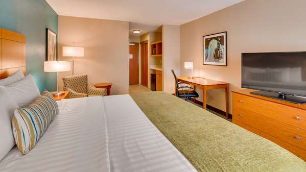  - Best Western Plus Tuscumbia Muscle Shoals Hotel & Suites