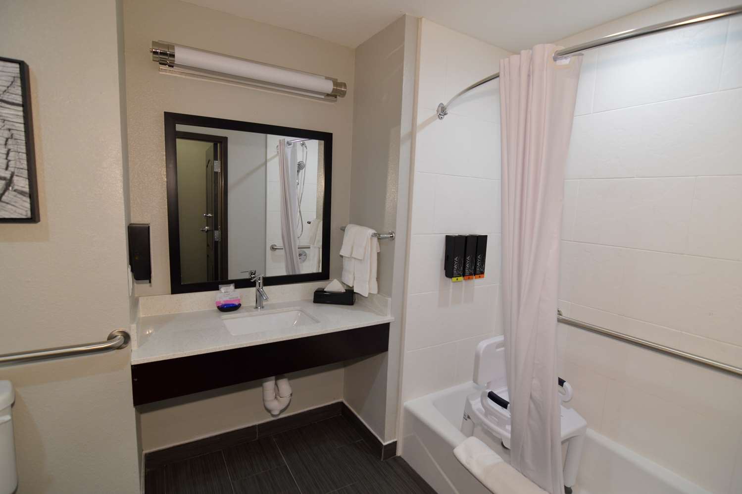 Best Western Plus Bay City Inn  See Discounts