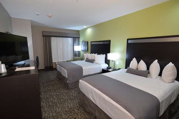  - Best Western Plus Bay City Inn