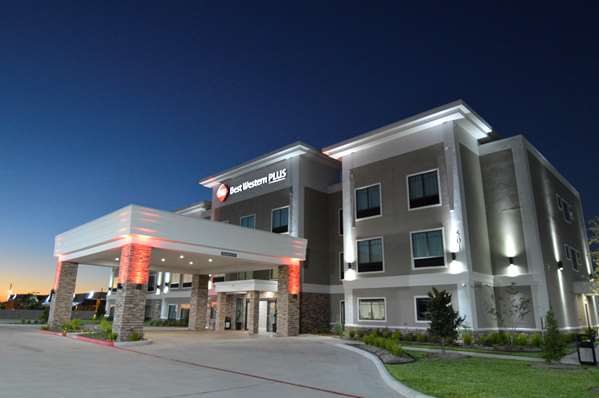  - Best Western Plus Bay City Inn