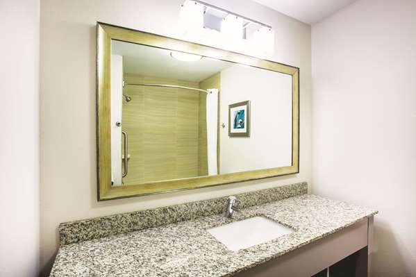  - La Quinta Inn & Suites Woodbury - I-494, Exit 58C