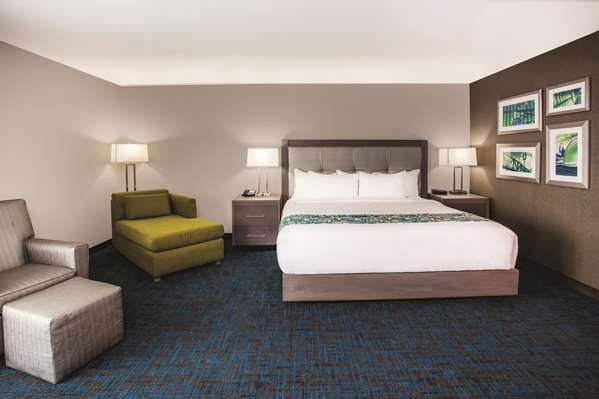 - La Quinta Inn & Suites Woodbury - I-494, Exit 58C