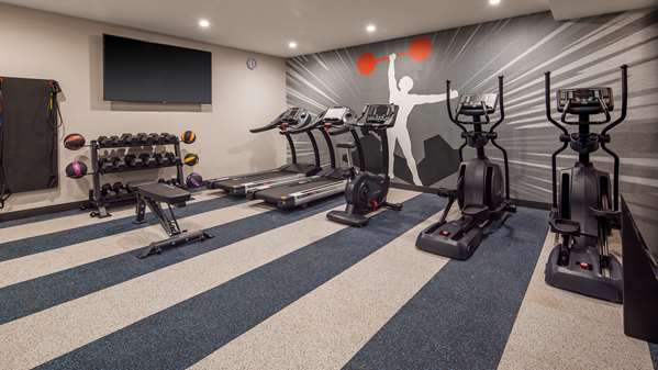 Fitness/ Exercise Room - GLo Best Western Brooklyn Hotel