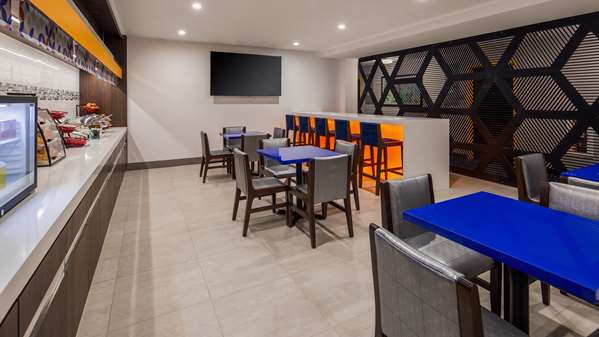 Amenities - GLo Best Western Brooklyn Hotel