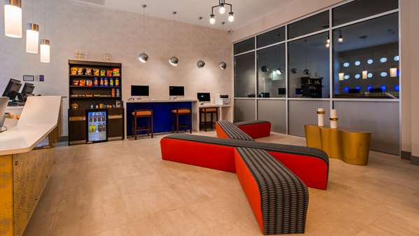  - GLo Best Western Brooklyn Hotel