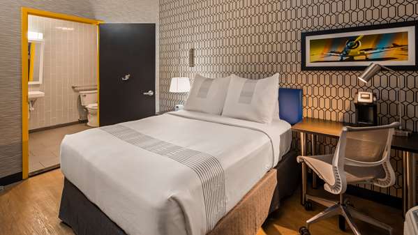  - GLo Best Western Brooklyn Hotel