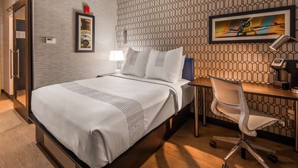  - GLo Best Western Brooklyn Hotel