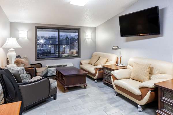  - Knights Inn Flint - I-75, Exit 117