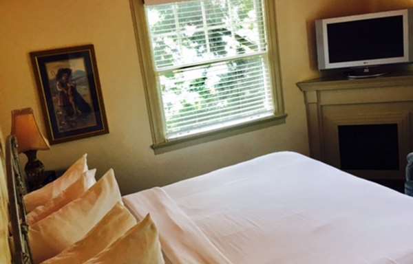  - Columbia Gorge Hotel Hood River