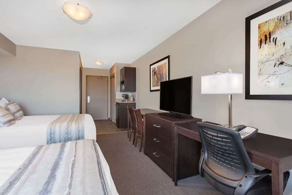  - Ramada Hotel Grassland