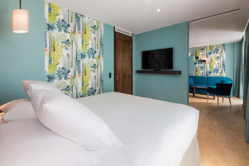 Hotel l'Arbre Voyageur, BW Premier Collection-guestroom-Guest Room,Suite,Indoor/Interior,On-Site.jpg