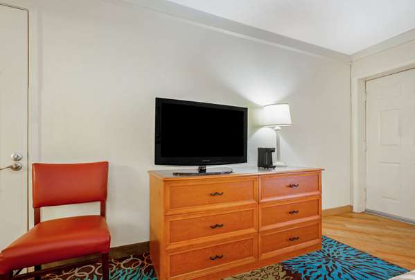  - La Quinta Inn Greenway Plaza Houston