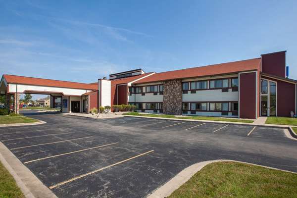 Exterior view - Baymont Inn & Suites Franklin - I-65, Exit 90