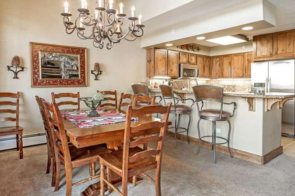  - Antlers at Vail Condos & Conference Center - I-70, Exit 176