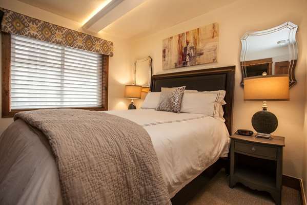  - Antlers at Vail Condos & Conference Center - I-70, Exit 176