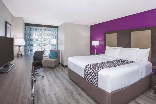  - La Quinta Inn & Suites Effingham - I-57 & I-70, Exit 160