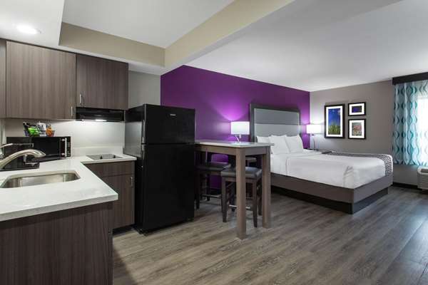  - La Quinta Inn & Suites Effingham - I-57 & I-70, Exit 160