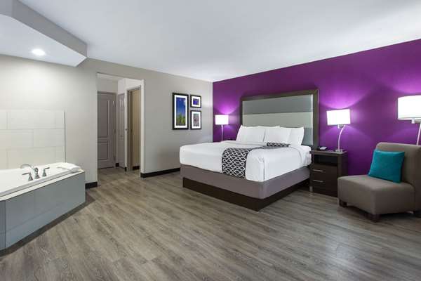 Suite - La Quinta Inn & Suites Effingham - I-57 & I-70, Exit 160