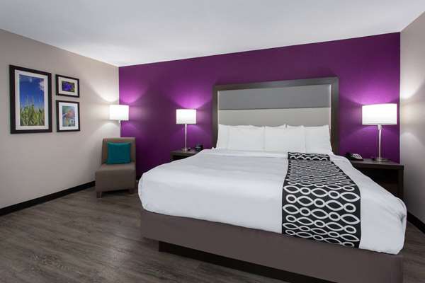  - La Quinta Inn & Suites Effingham - I-57 & I-70, Exit 160