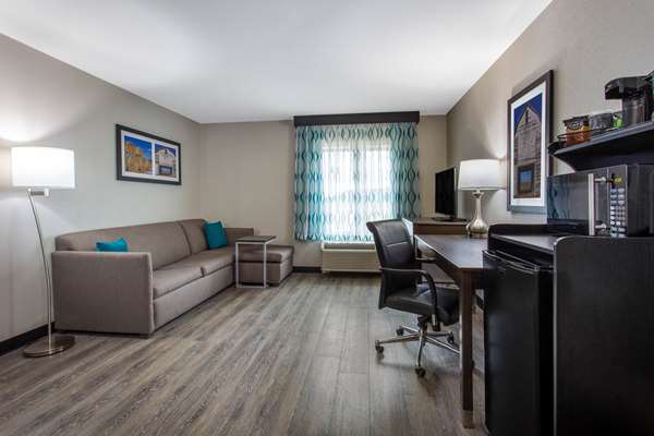 Suite - La Quinta Inn & Suites Effingham - I-57 & I-70, Exit 160