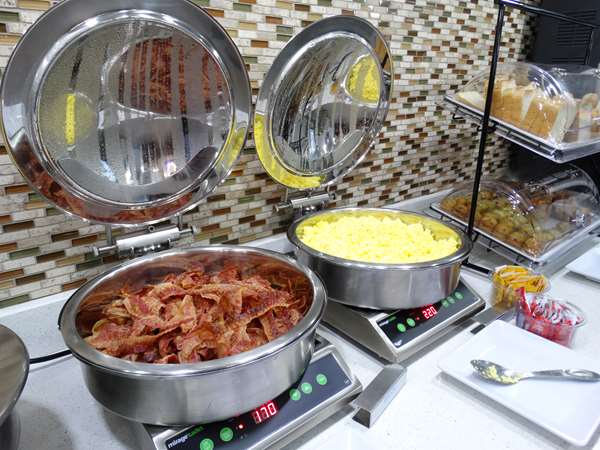 Amenities - Best Western Plus Kissimmee-Lake South Inn & Suites