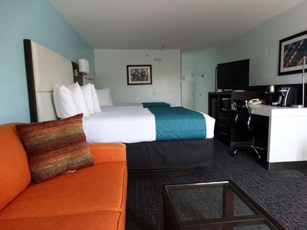 Suite - Best Western Plus Kissimmee-Lake South Inn & Suites