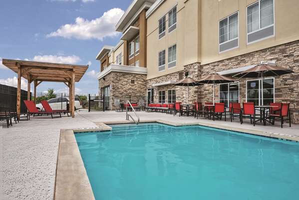 Pool - La Quinta Inn & Suites San Antonio - I-10, Exit 583