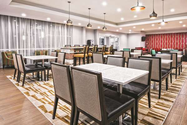  - La Quinta Inn & Suites San Antonio - I-10, Exit 583