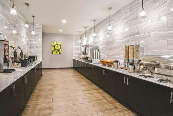  - La Quinta Inn & Suites San Antonio - I-10, Exit 583