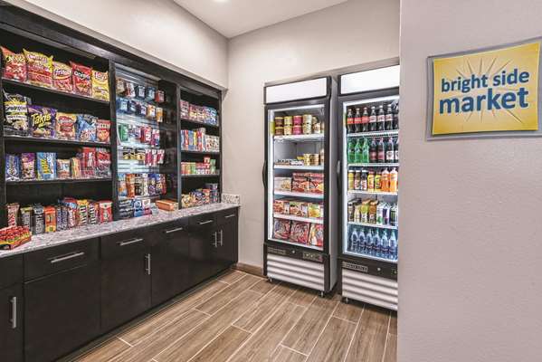  - La Quinta Inn & Suites San Antonio - I-10, Exit 583